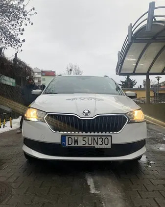 samochody osobowe Skoda Fabia cena 75985 przebieg: 74000, rok produkcji 2022 z Wrocław